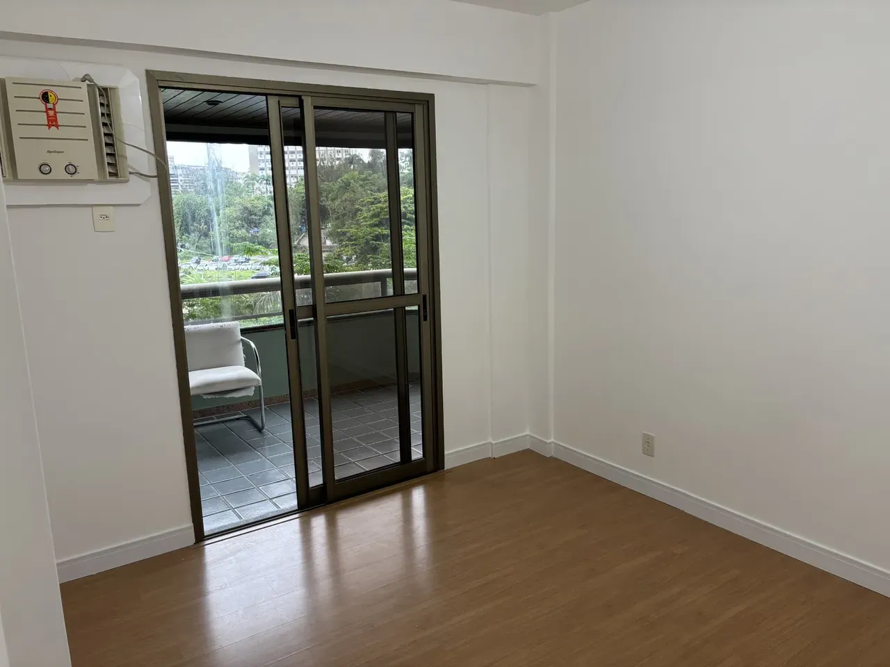 2-bedroom apartment with a mountain view in Rio de Janeiro — photo 19