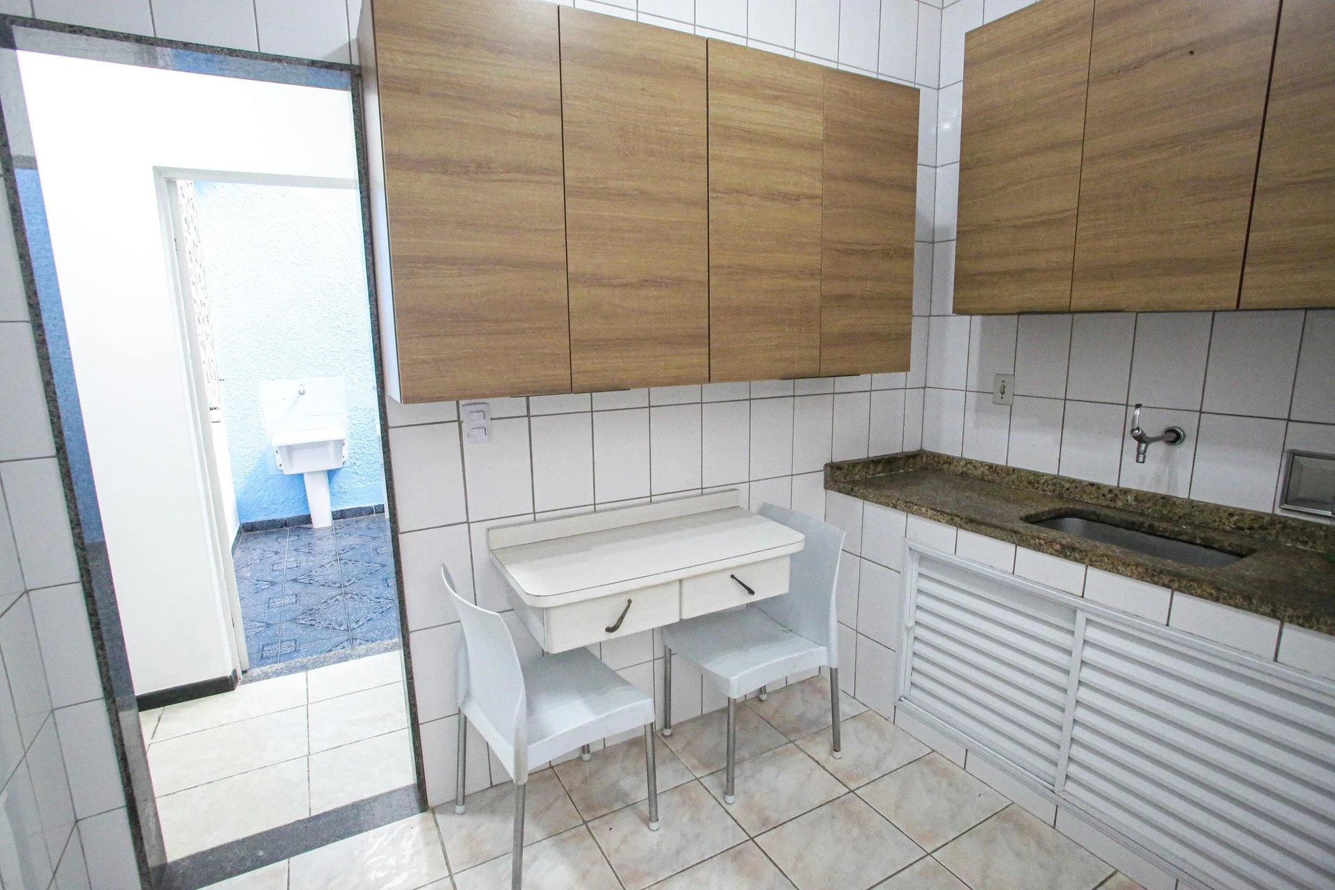Будинок із 3 спальнями та садом — photo 28