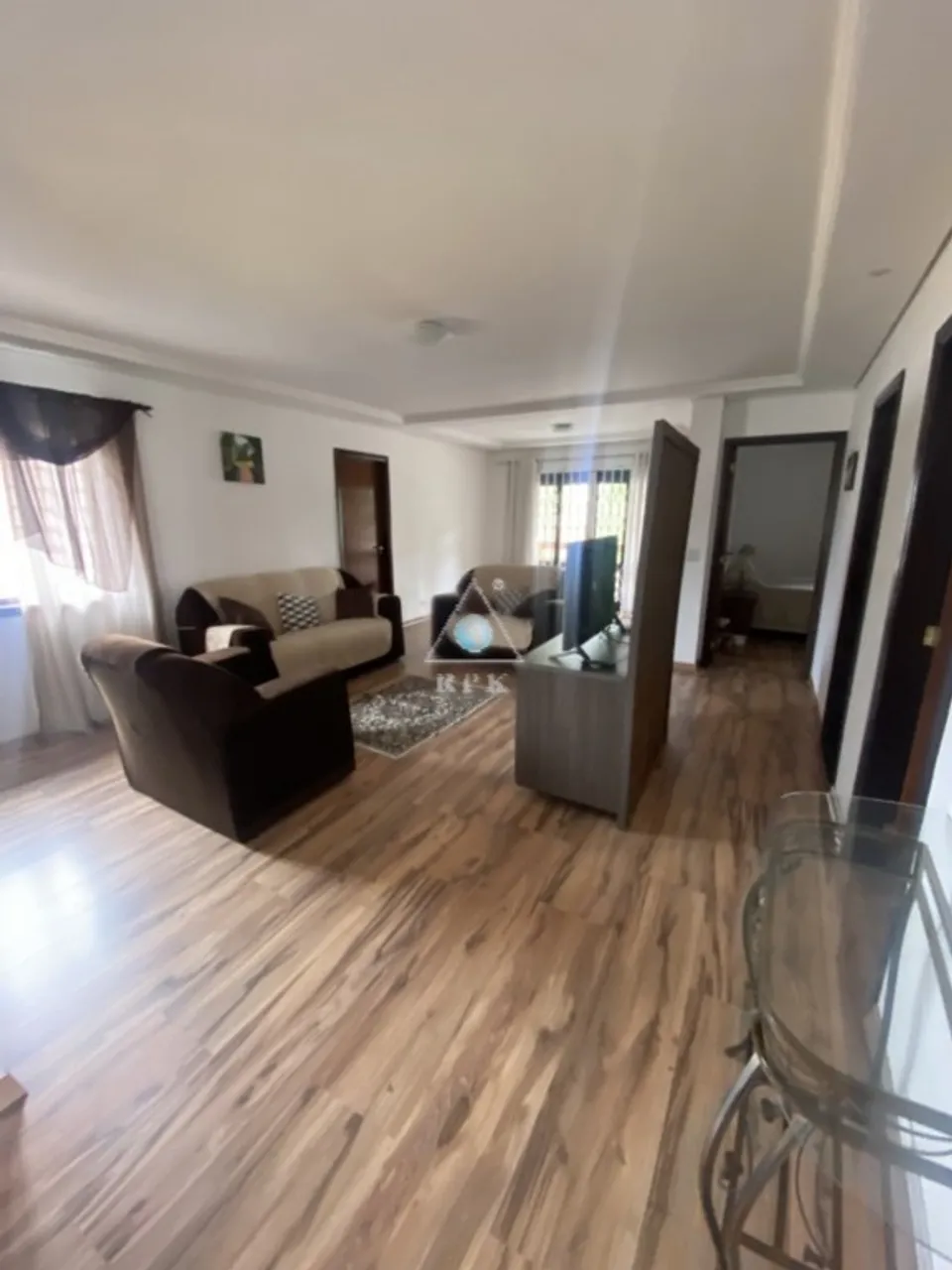 2-bedroom apartment with suite and no parking — photo 8