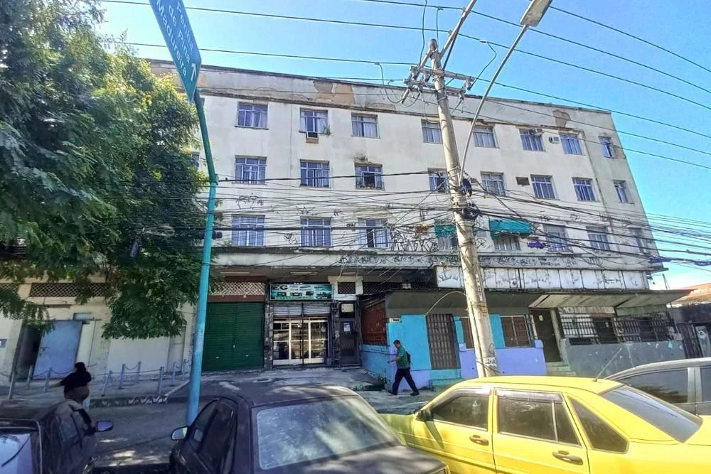 Furnished 1-bedroom apartment with 1 bathroom — photo 27