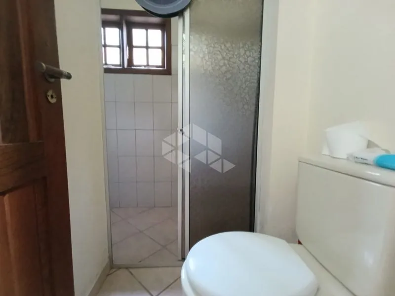 Furnished 360 m² house with 3 bedrooms and 6 parking spaces — photo 31