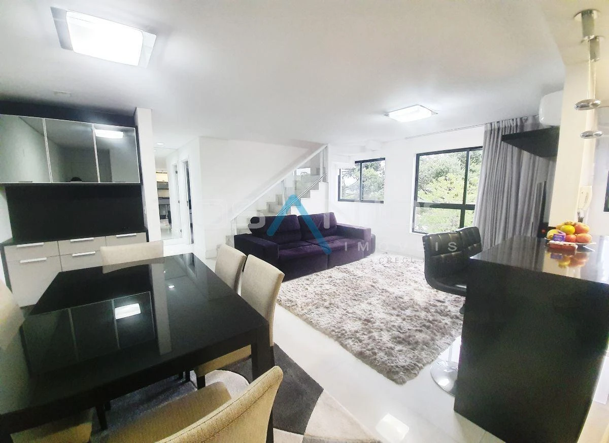 Home office in a 2-bedroom apartment, 128 m²