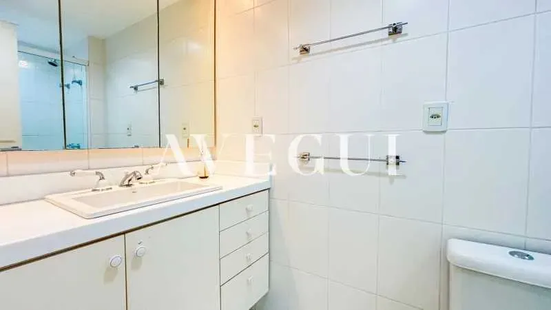 2-bedroom apartment with glassed-in balcony and 4 parking — photo 18