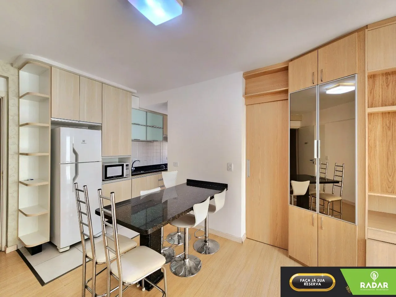 Apartamento mobiliado com 1 dormitório e varanda — photo 4