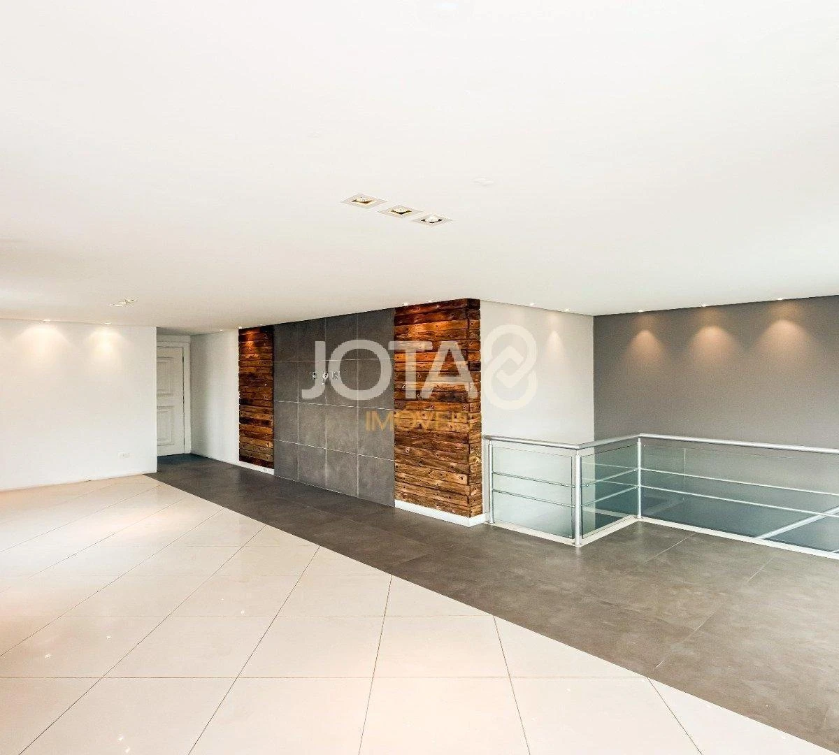 Apartment, 213 m², with a bathtub — photo 22