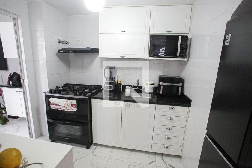 Furnished house with 4 bedrooms and 167 m² — photo 36