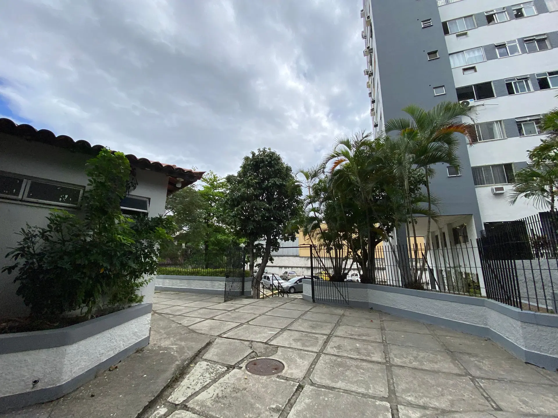 Rental apartment with a closed kitchen and 2 bedrooms — photo 24
