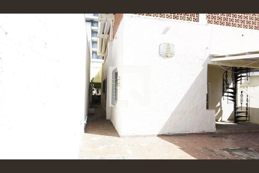 Rental house with 3 bedrooms, 480 m² and 2 parking spots — photo 37
