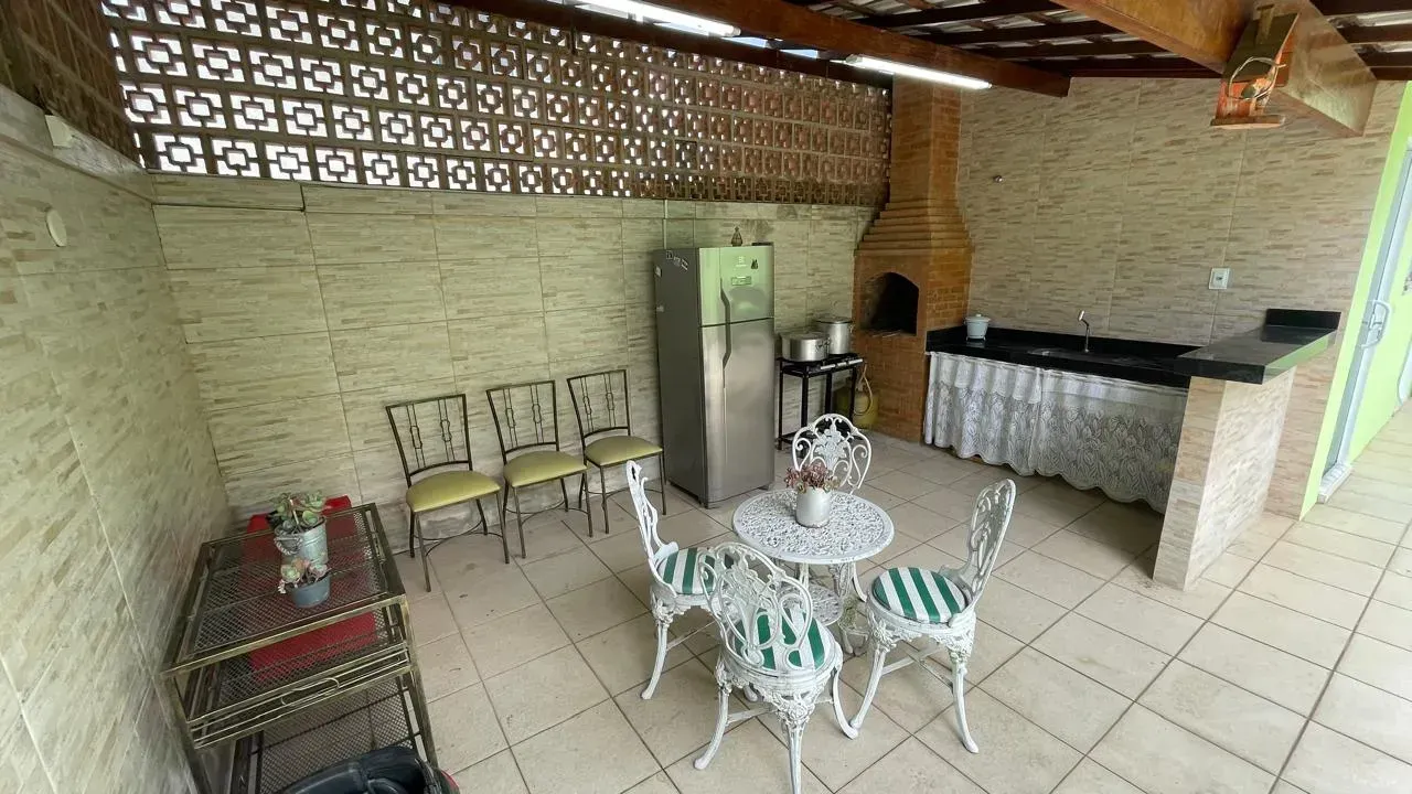 Furnished house with 4 bedrooms and a gas open-plan kitchen — photo 18