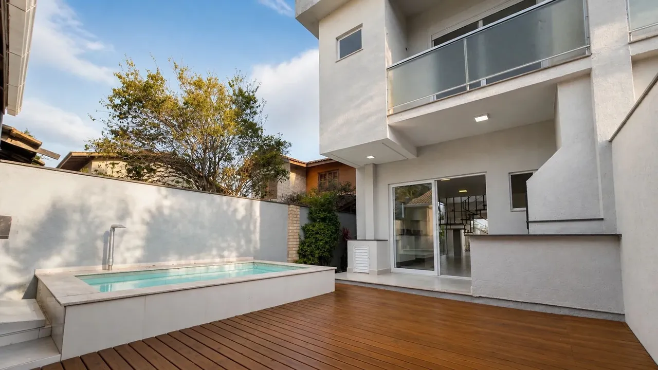 Washing machine in a 4-bedroom house, 200 m² — photo 13