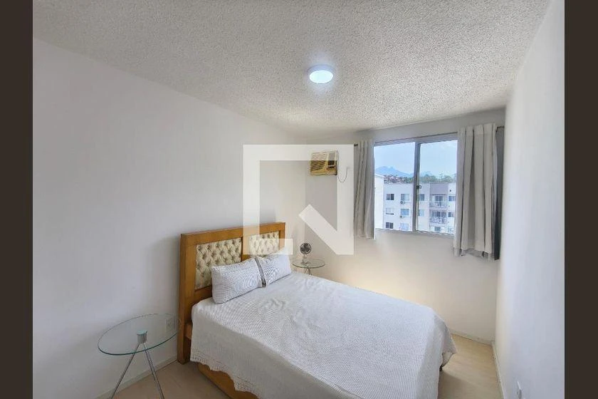 Apartamento mobiliado de 2 quartos em condomínio com piscina — photo 10