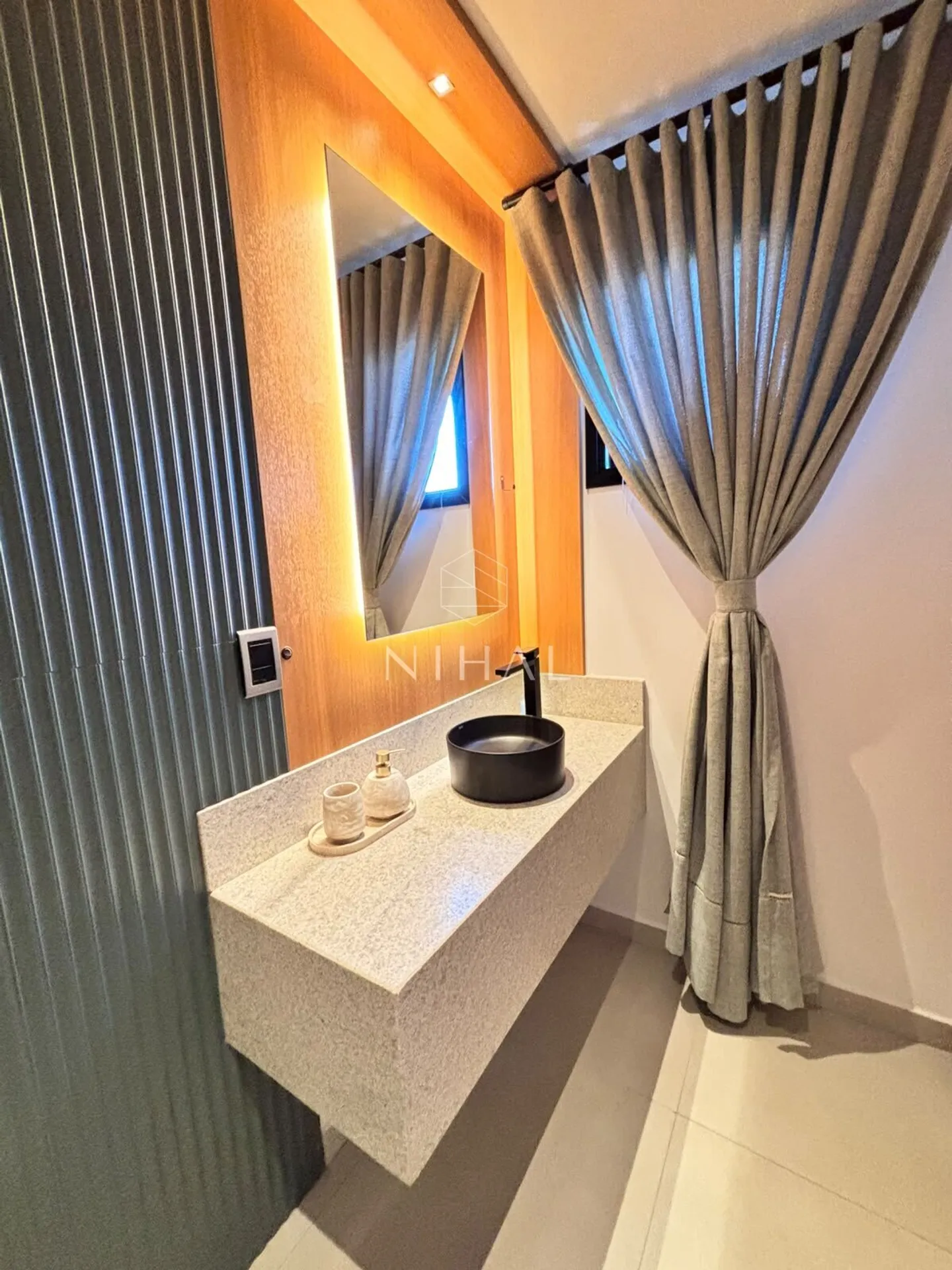 Dishwasher in a 3-bedroom apartment, 151 m² — photo 6