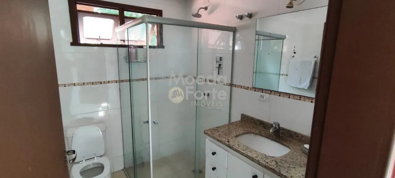 Furnished house with an open-plan kitchen and gas stove — photo 25