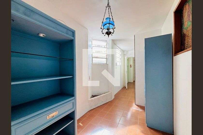 142 m² rental apartment with 3 bedrooms and separate kitchen — photo 31