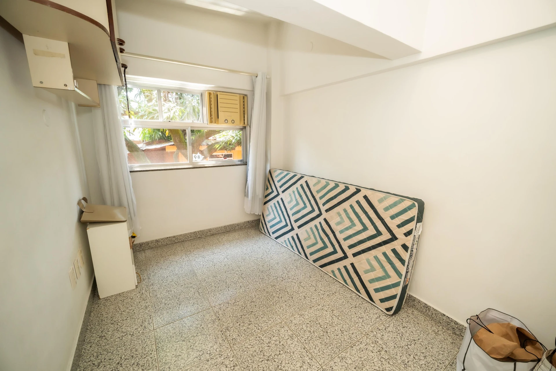 Furnished house, 449 m², with a jacuzzi — photo 54