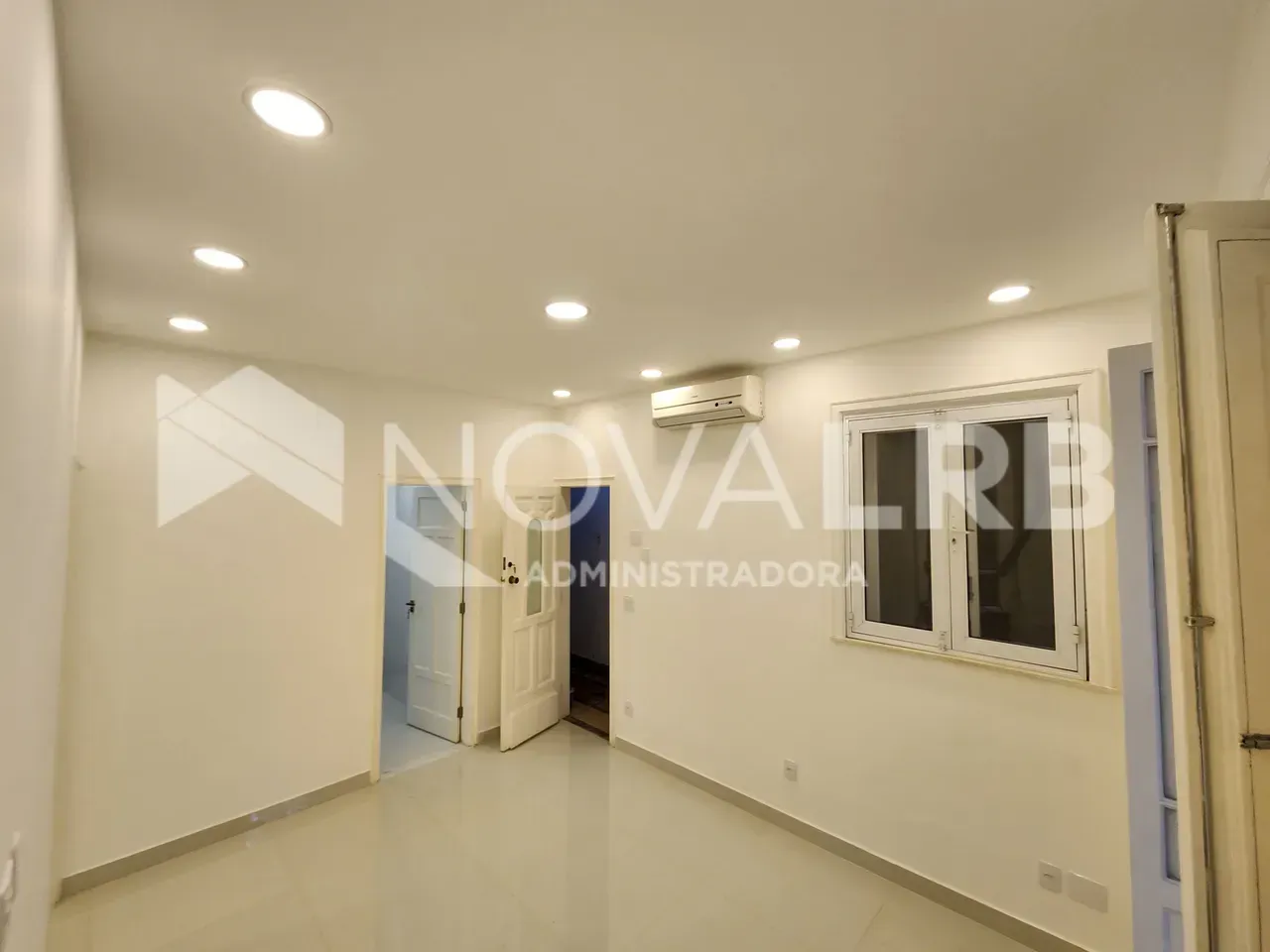 3-bedroom apartment with 90 m² and closed kitchen — photo 13