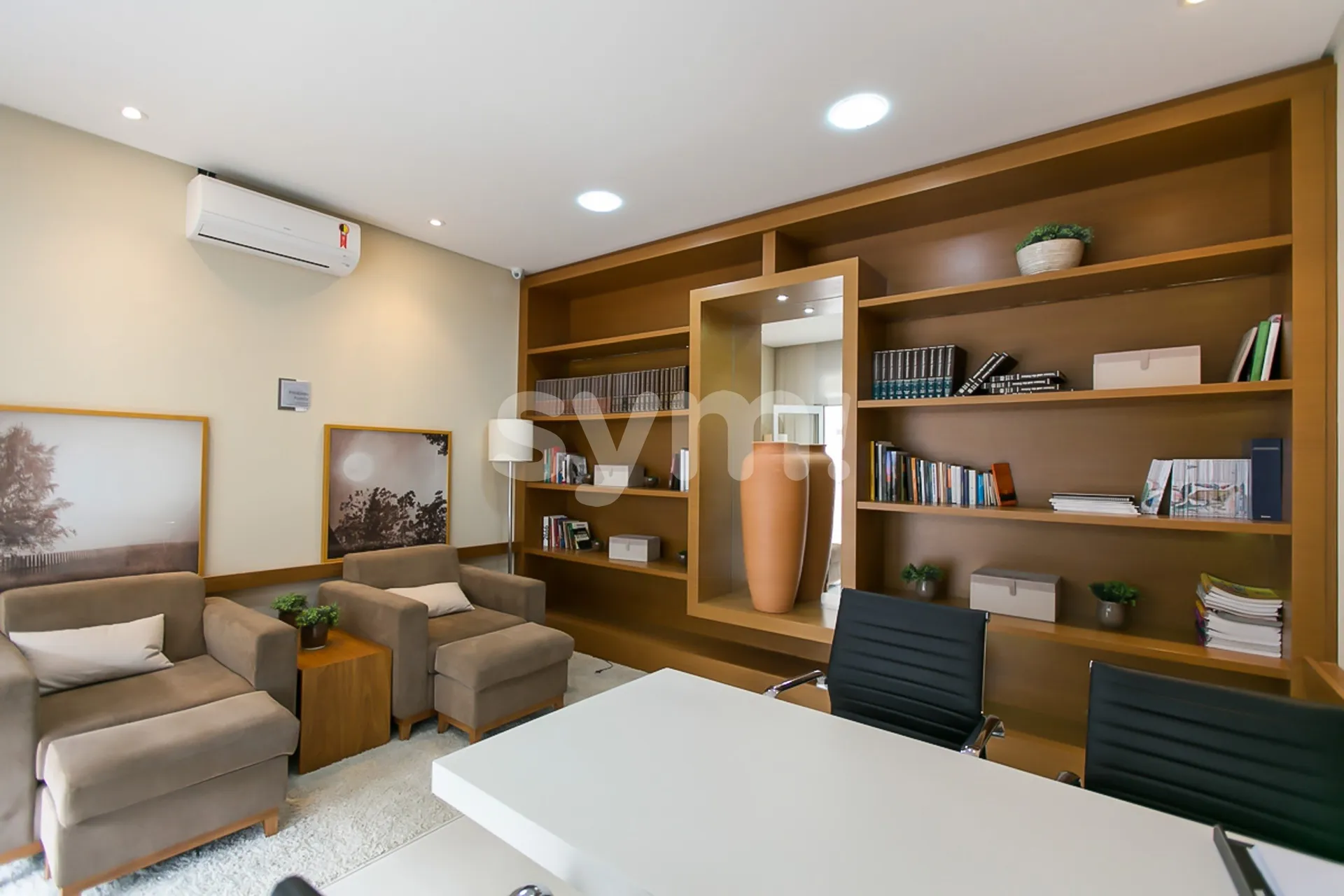 256 m² apartment with 3 en-suite bedrooms and enclosed balcony — photo 28