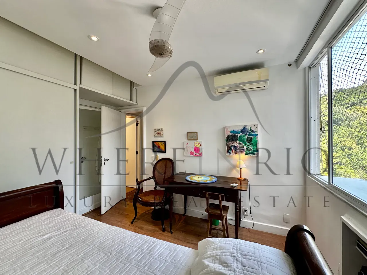 Apartment on the 1st floor with floor-to-ceiling windows — photo 31
