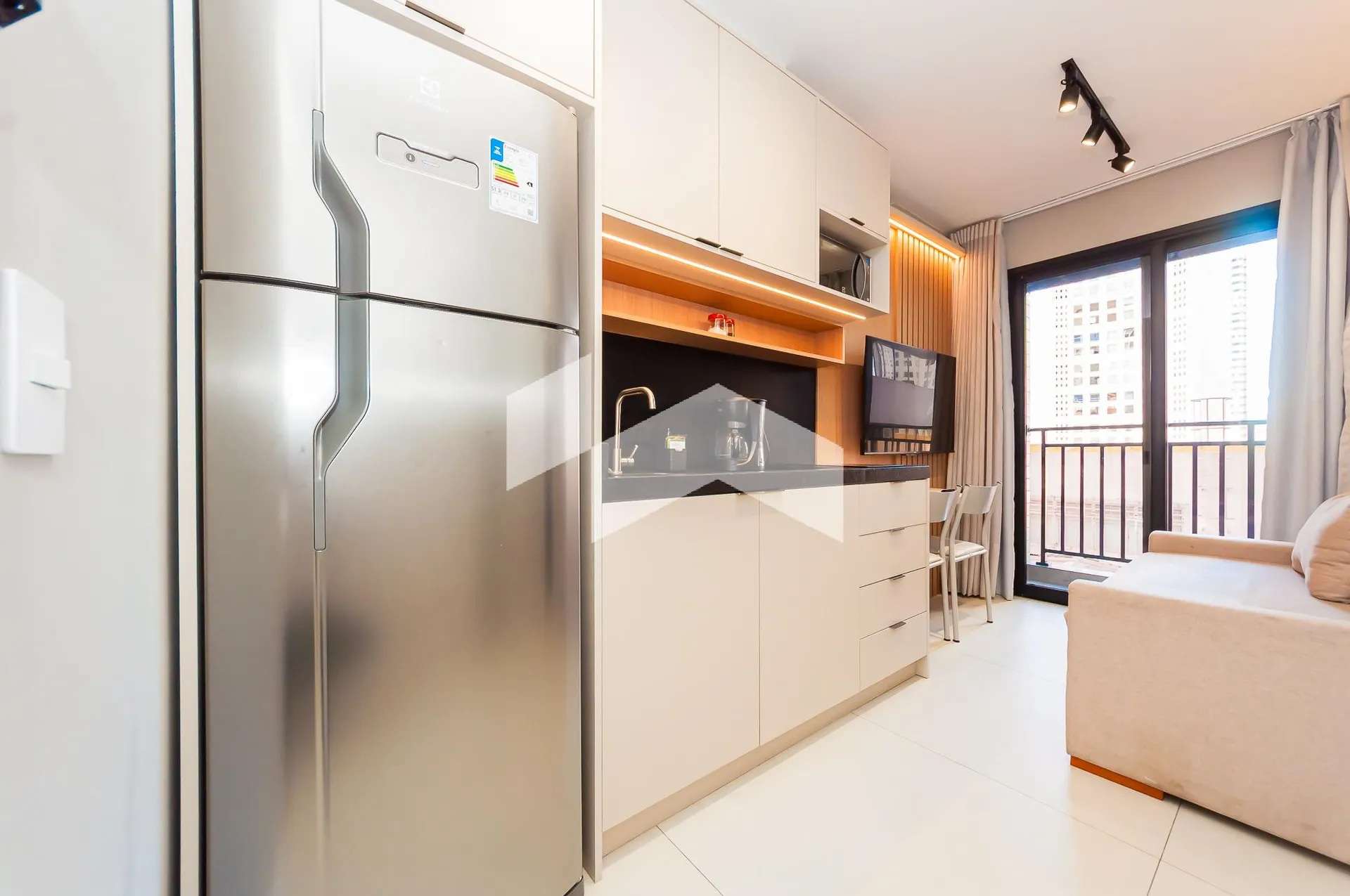 Furnished 26 m² apartment with 1 bedroom and private BBQ — photo 2