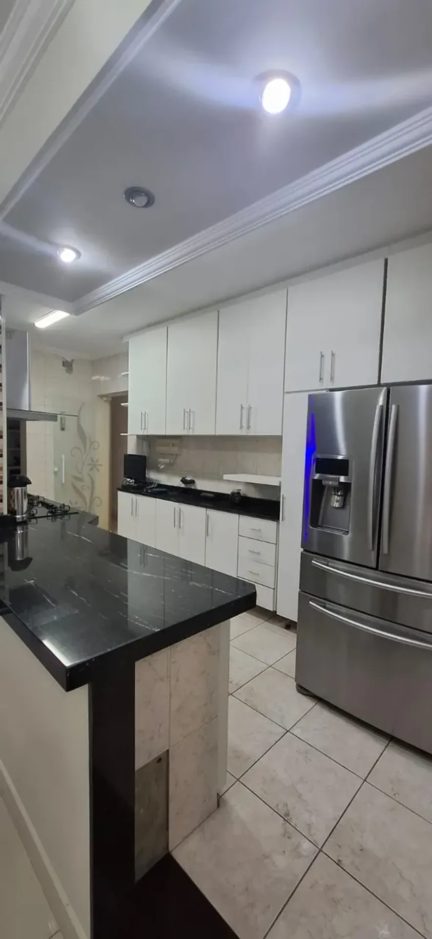 3-bedroom apartment with 2 bathrooms and glass balcony — photo 27