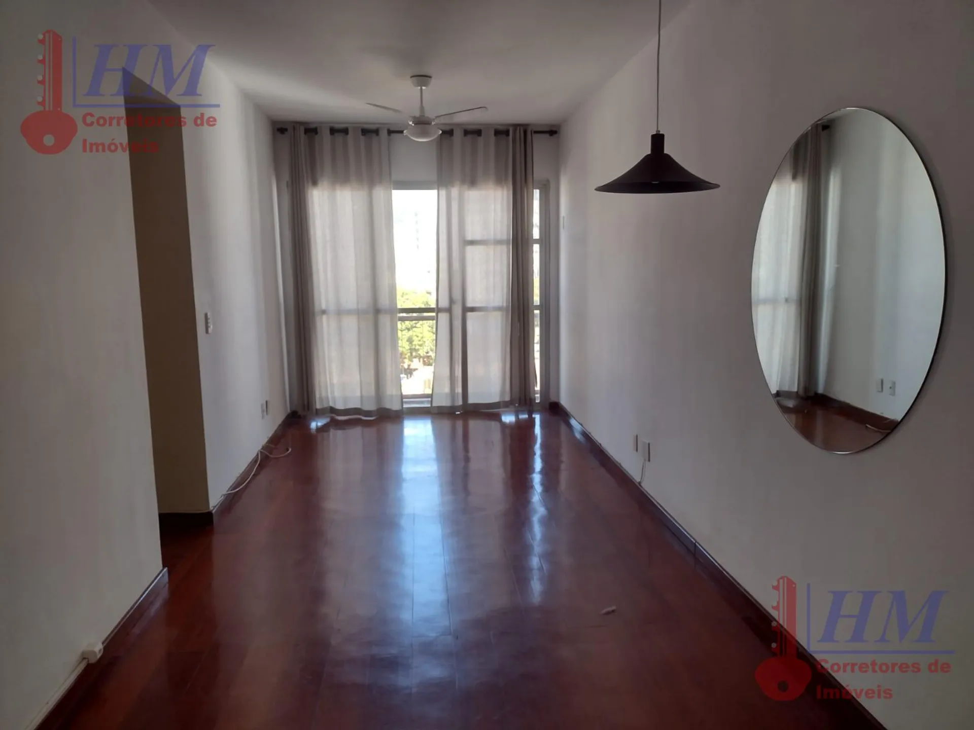 Furnished apartment, 67 m², with a glass-enclosed balcony