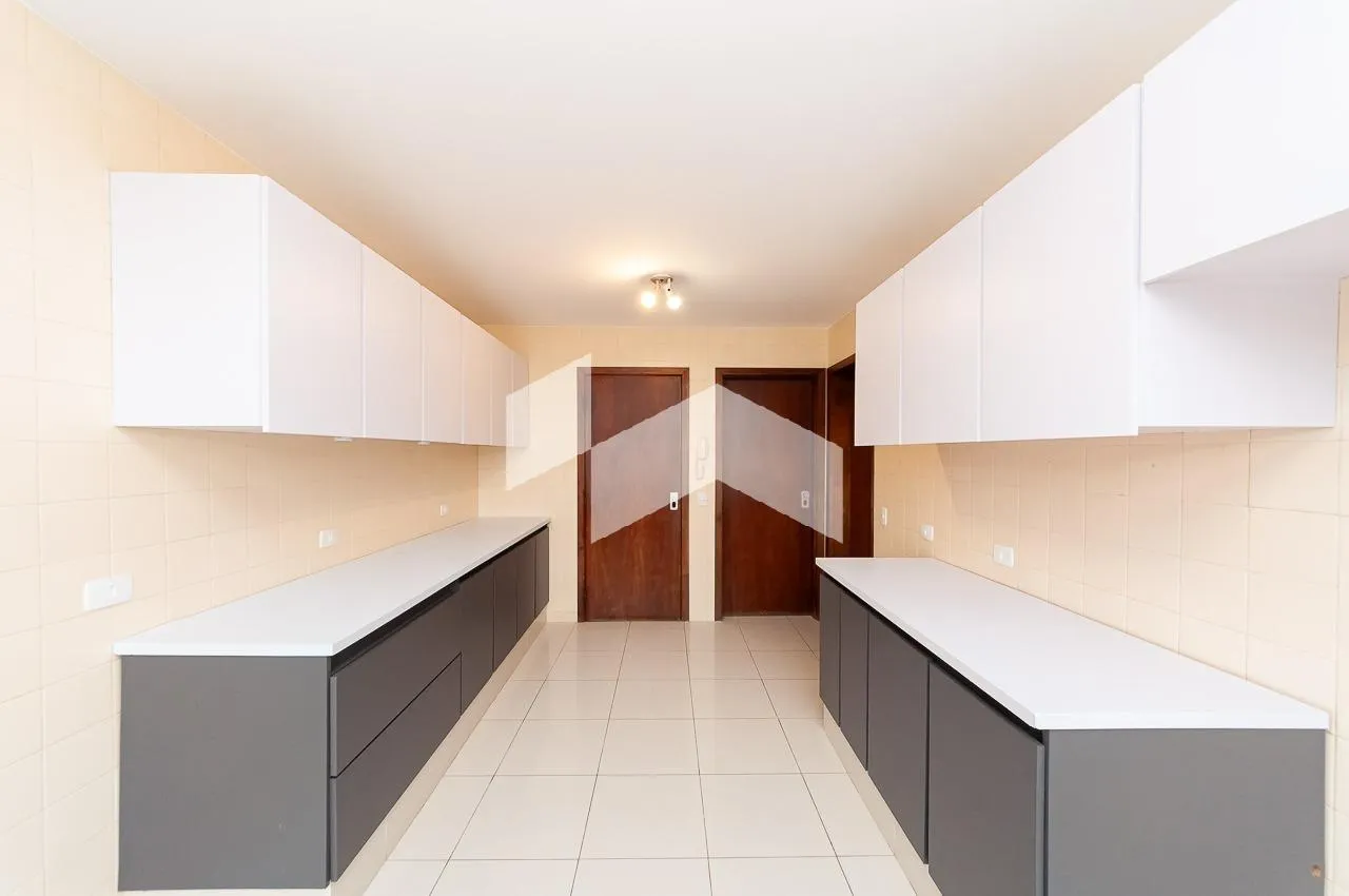 380 m² apartment with private laundry area — photo 42