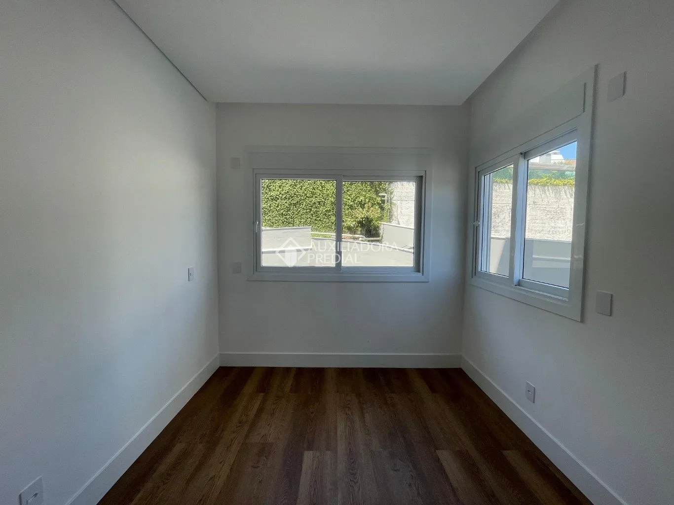 3-bedroom apartment with 159 m² and 2 parking spaces — photo 36
