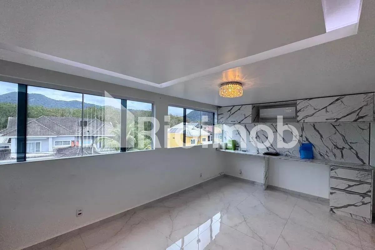 Furnished house with 5 bedrooms and 5 bathrooms — photo 17