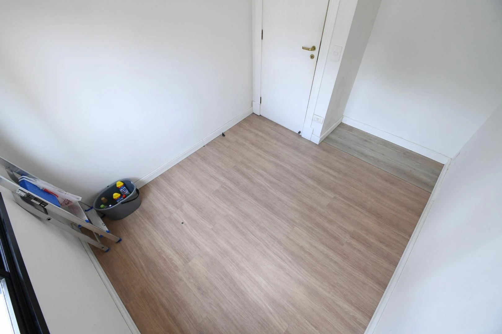 3-bedroom apartment in a building with a gym — photo 21