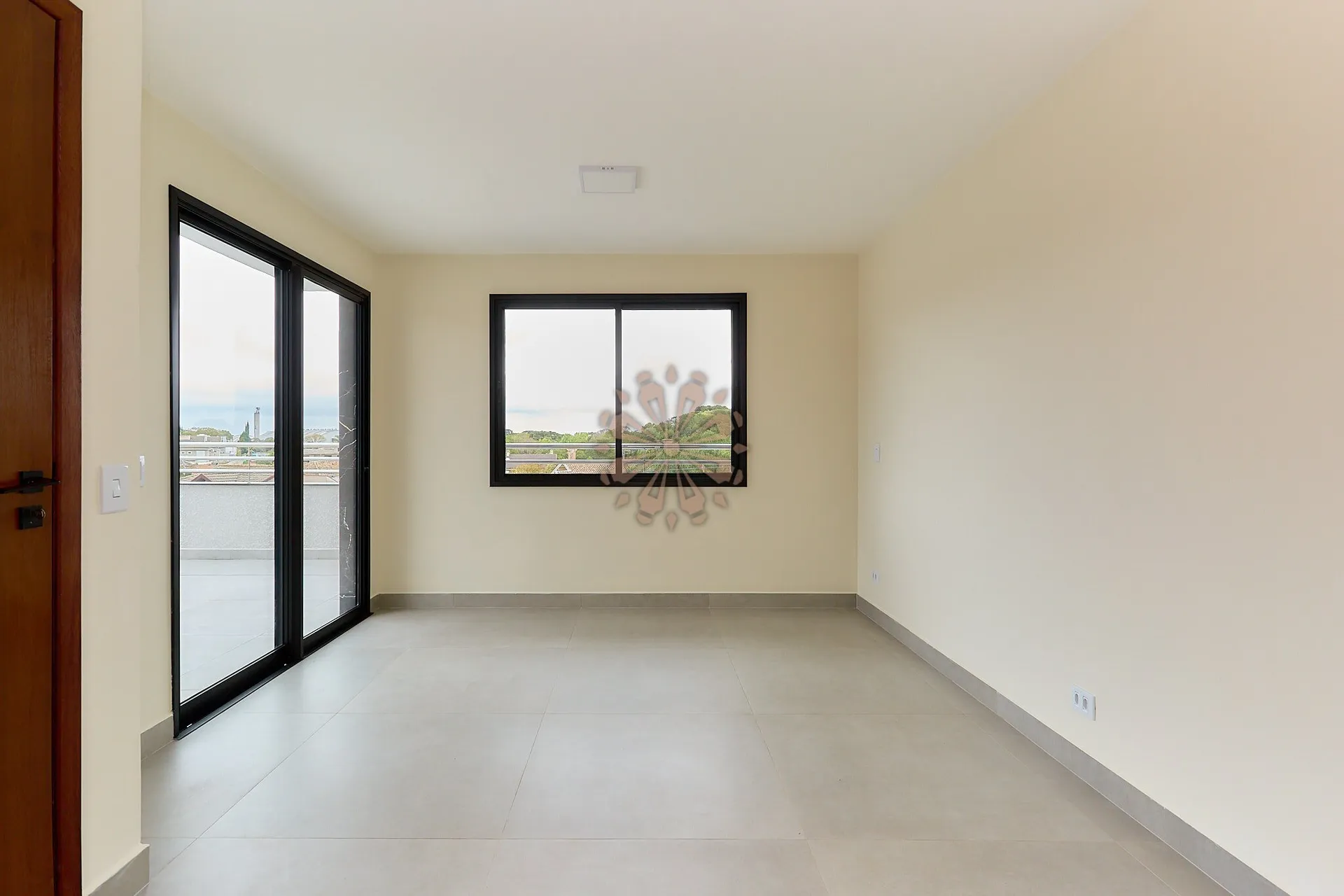 House with 4 bedrooms, 3 bathrooms and 3 parking spaces — photo 38