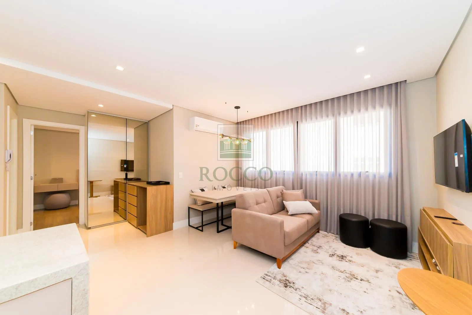 Furnished 1-bedroom apartment with 2 bathrooms — photo 23
