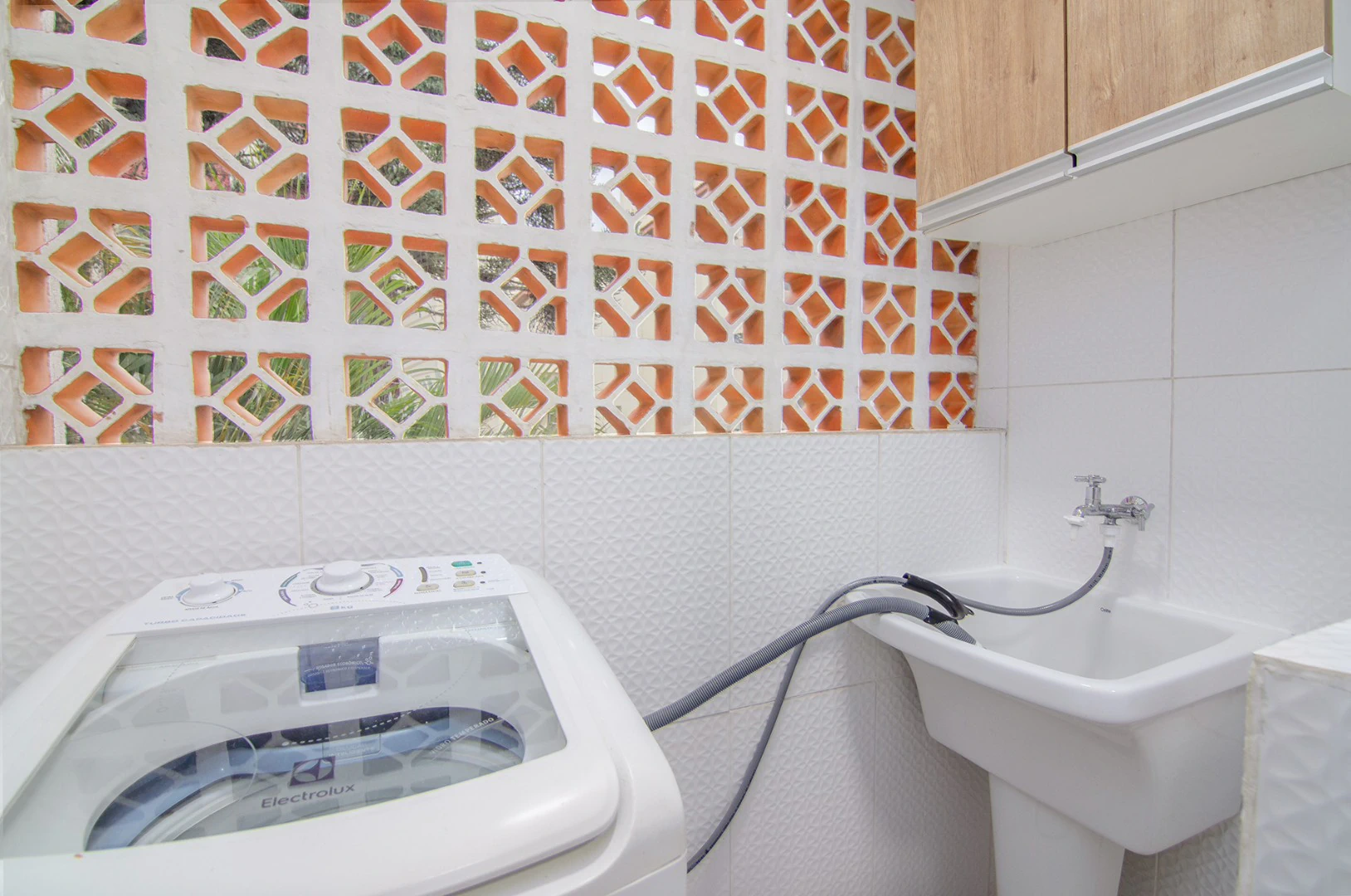 Furnished studio, 25 m², with a washing machine — photo 11