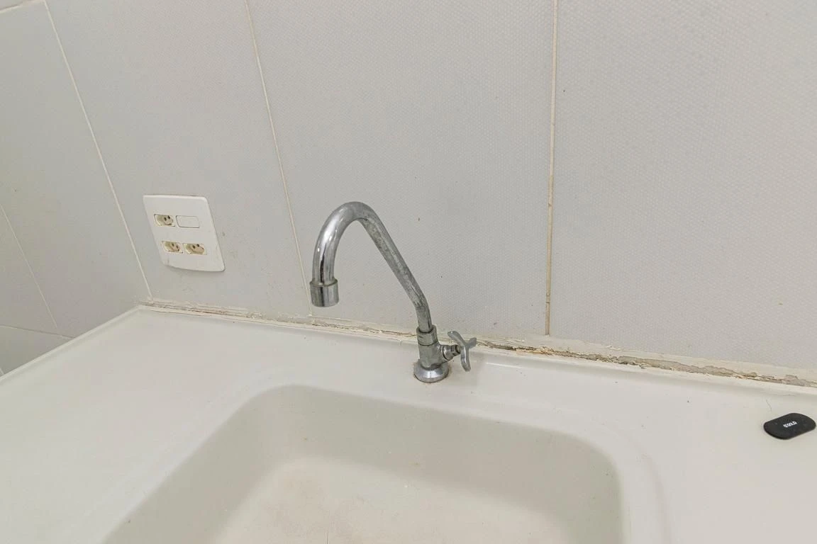 2-bedroom apartment with 1 bathroom, no parking — photo 41