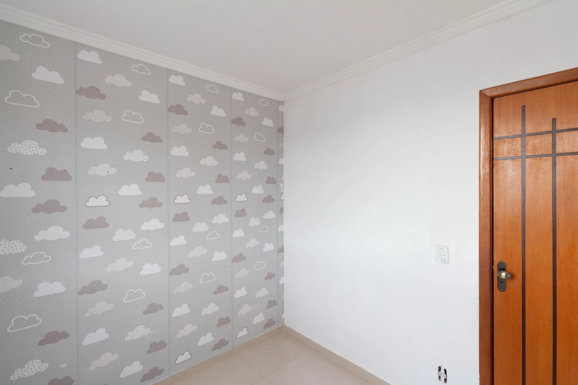 2-bedroom apartment with a grill on the balcony — photo 5