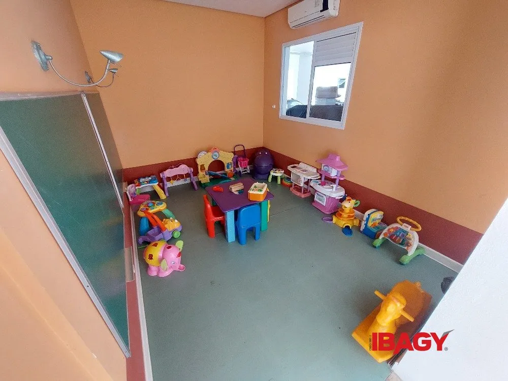 Apartamento amueblado de 4 dormitorios con 2 plazas — photo 42