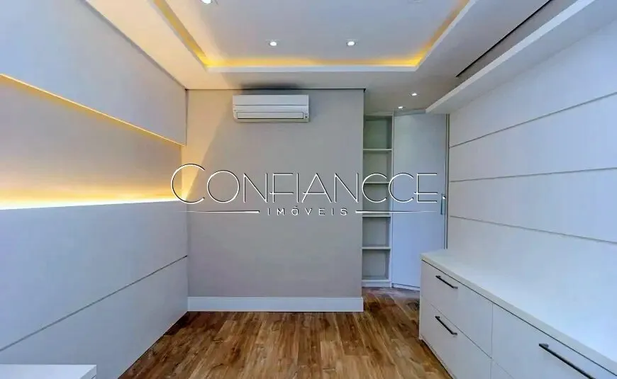 Apartment with 4 bedrooms and 2 en-suite suites — photo 24