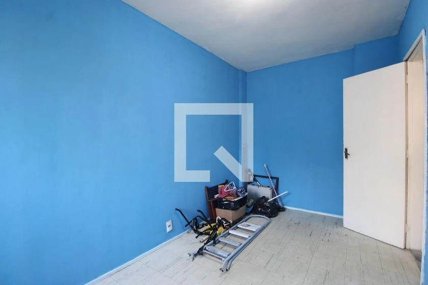 2-bedroom apartment in a building with a pool — photo 16