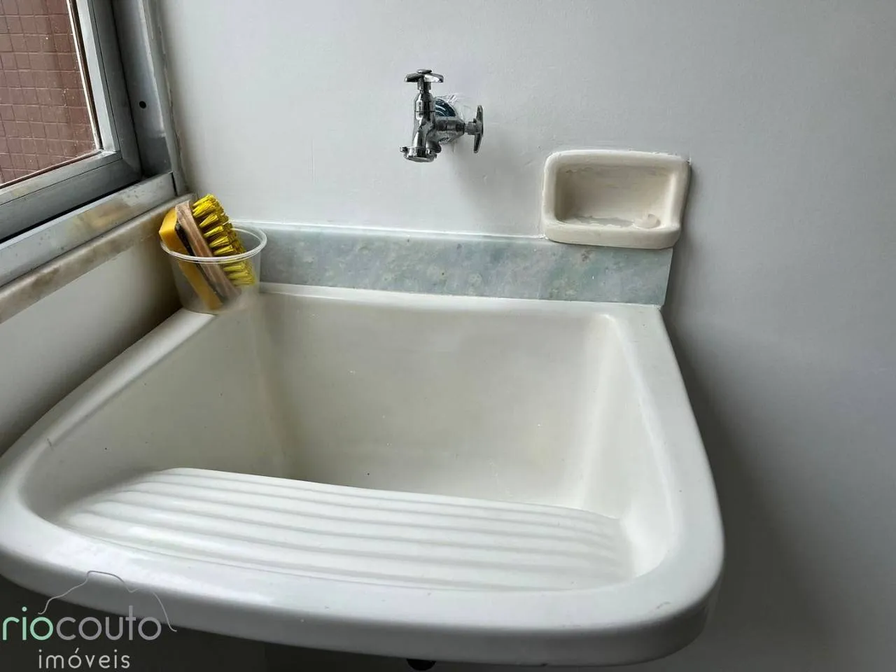 Apartamento com 1 dormitório e varanda com 2 banheiros — photo 18