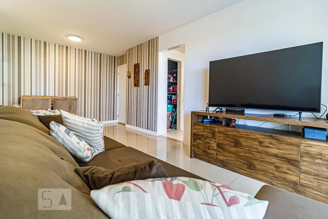 2-bedroom apartment in a building with a sauna — photo 40