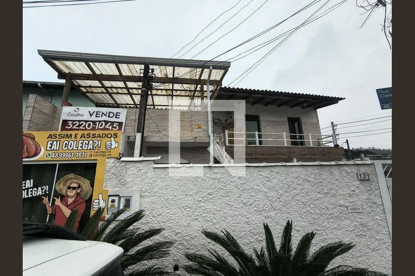 Furnished 40 m² studio with balcony and laundry area — photo 13
