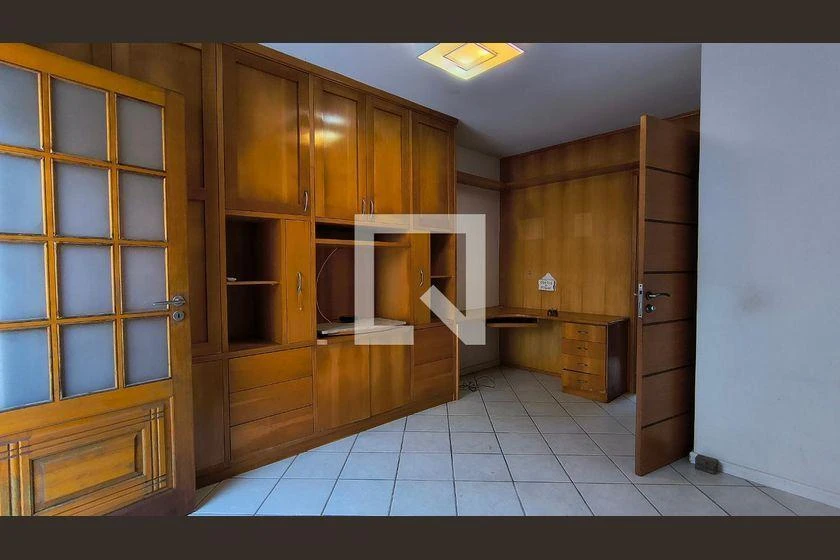 Sobrado em condomínio com 3 suítes e varanda de vidro — photo 31