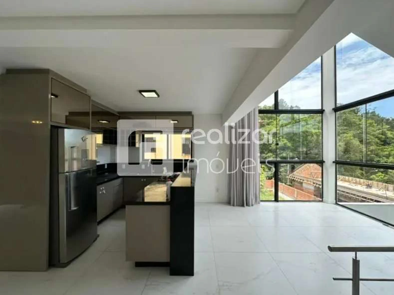 Casa con 5 dormitorios y 383 m², con jardín privado — photo 2