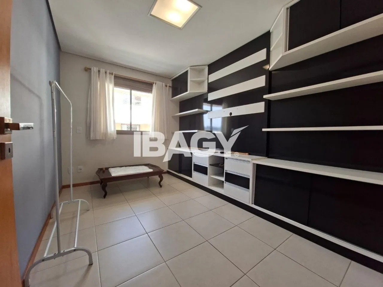 Furnished apartment, 100 m², with a grill on the balcony — photo 14
