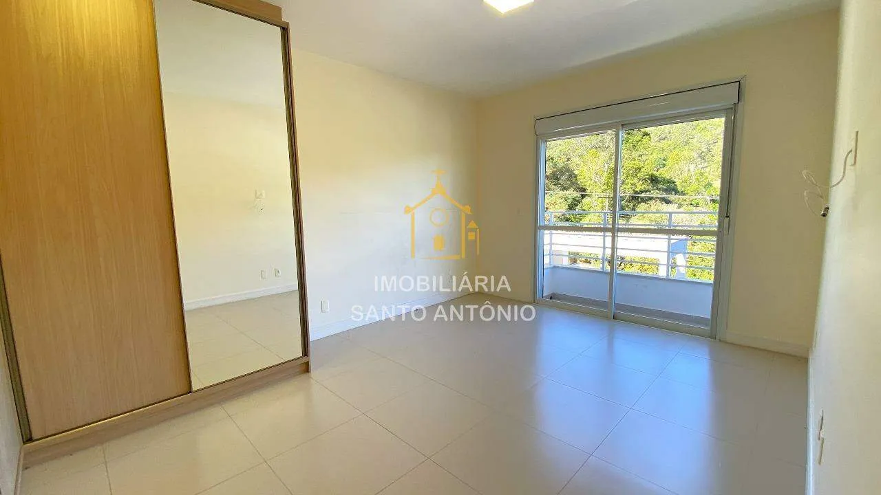 Condo house with 3 en-suite bedrooms and 4 baths, 190 m² — photo 10