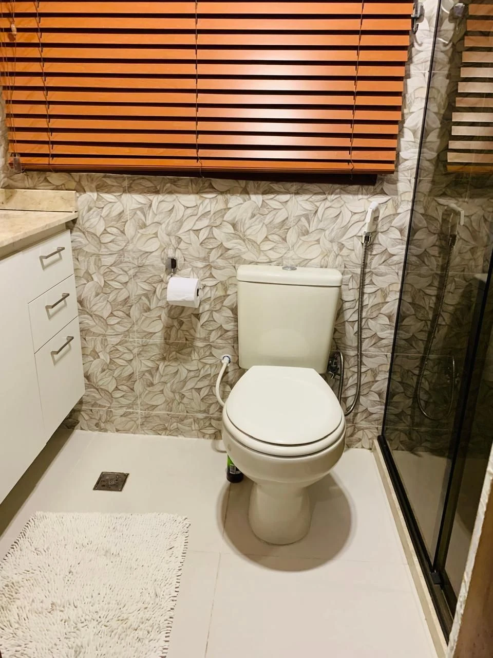 Furnished 1-bedroom house with 2 bathrooms and parking — photo 18