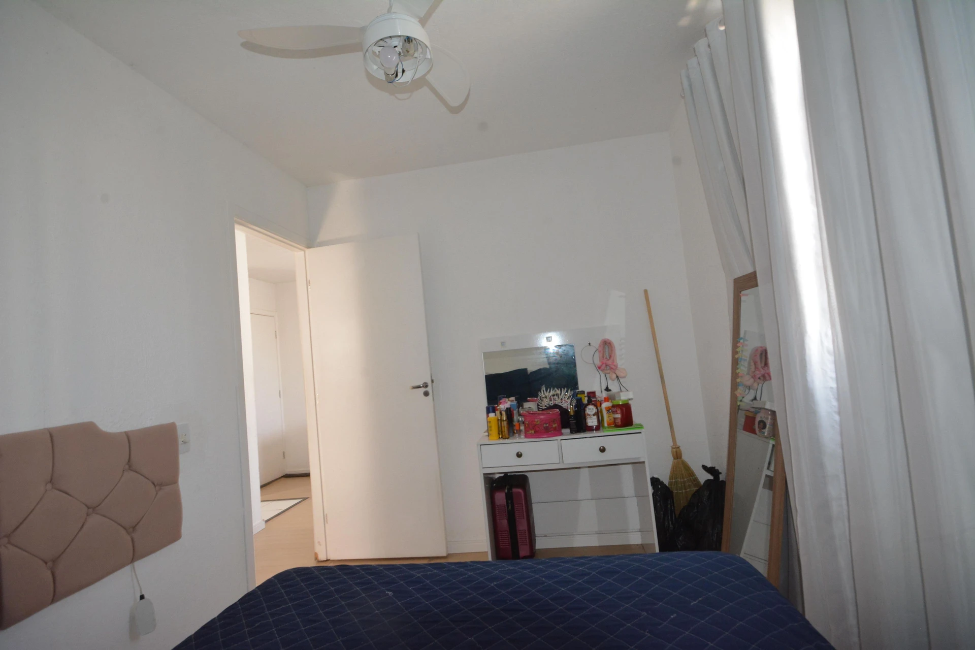 Furnished 2-bedroom apartment with a gas stove kitchen — photo 40