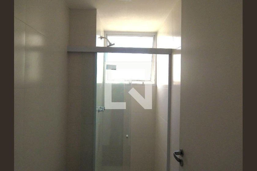 Apartment, 41 m², with wood or laminate floors — photo 4