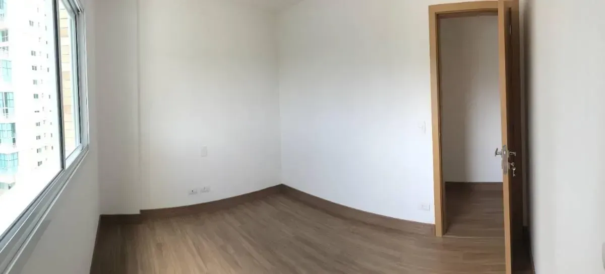 Furnished 3-bedroom apartment with 2 bathrooms — photo 10