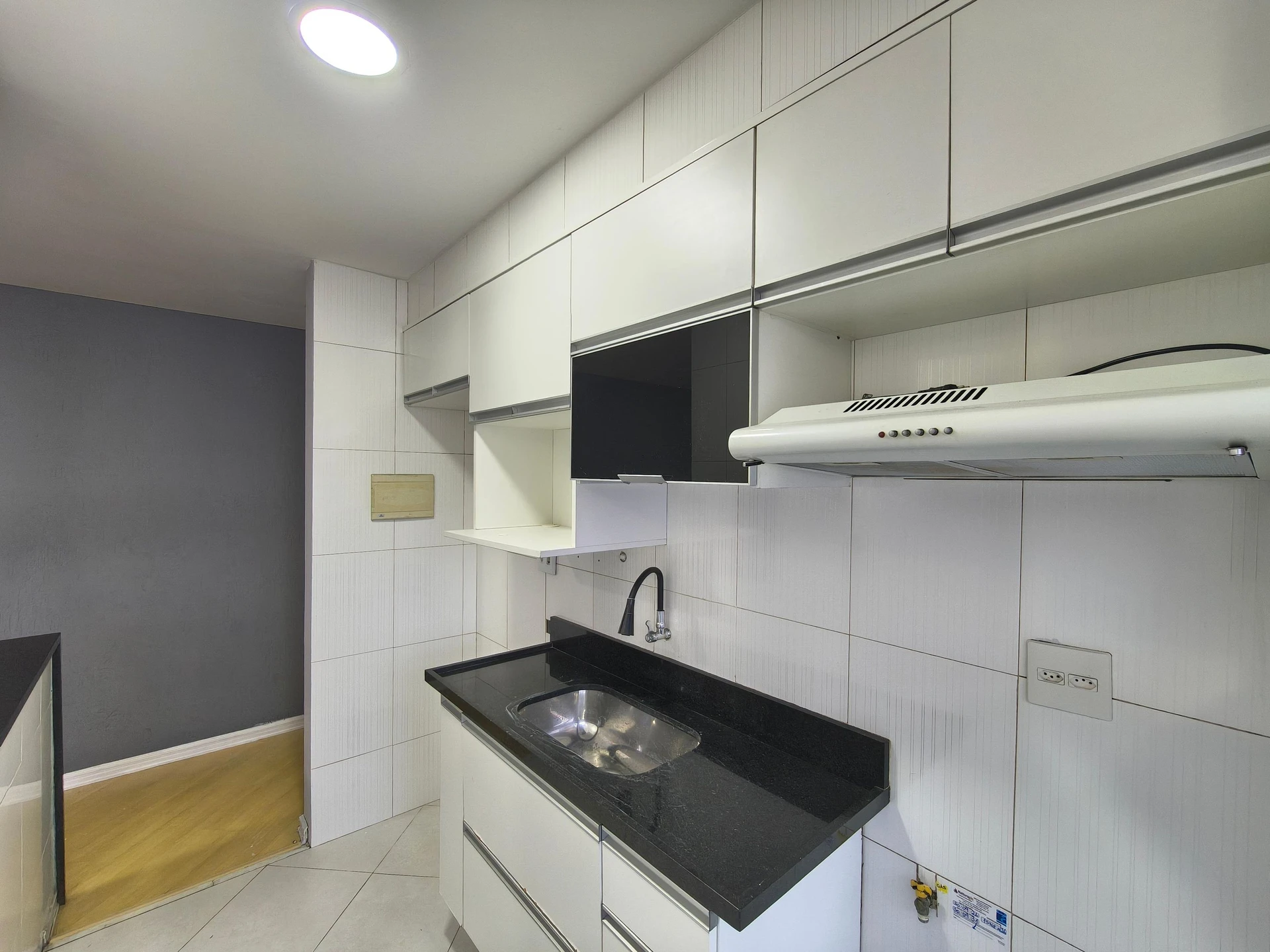 Home office in a 2-bedroom apartment, 50 m² — photo 8