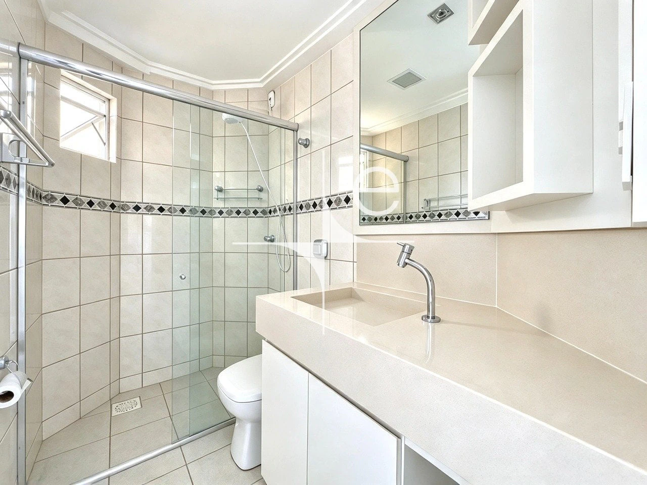 3-bedroom apartment with a water view — photo 22